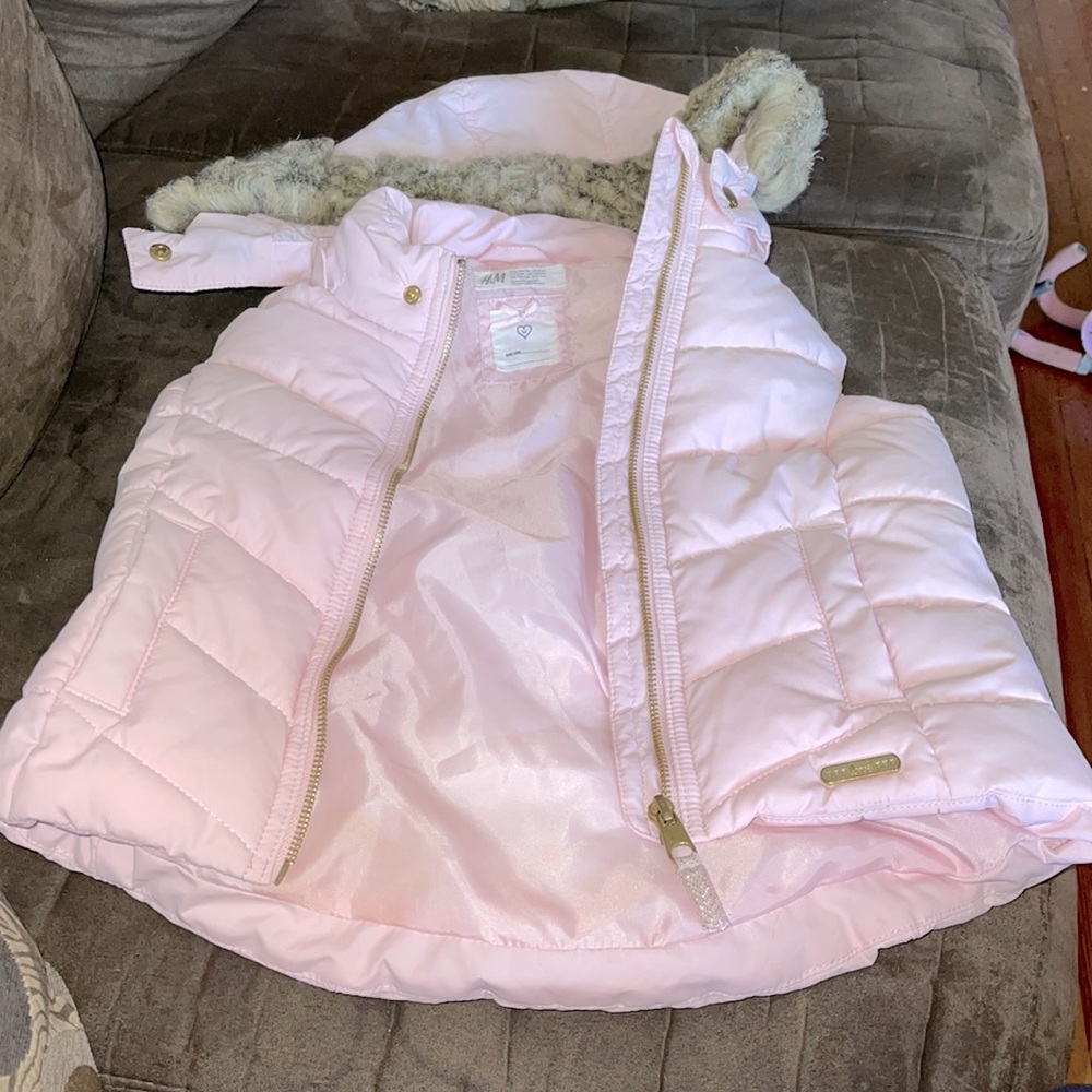 H&M 4-6Y girl pink satin vest